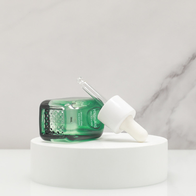 20ml小さい容量の本質オイルの血清のガラス点滴器はSkincareの包装をびん詰めにする