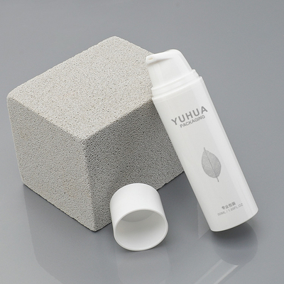 注文のプラスチック包装は15ml 30ml 50mlの白く空気のないびんをびん詰めにする