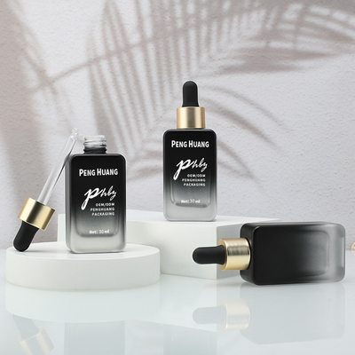 血清トナーエッセンスオイルのためのブラックグラスドロッパーボトル30ml