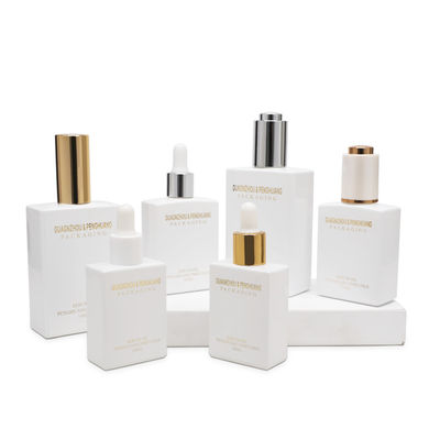 MSDSの血清の点滴器は正方形の形無光沢30ml 50ml 100mlの無光沢の白いガラス ビンをびん詰めにする