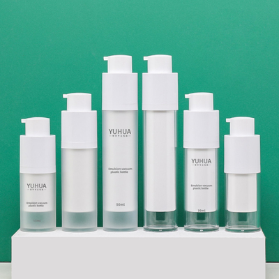 FDAのプラスチック包装は15ml 30ml 50mlの明確な丸型をびん詰めにする