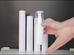 クリーム色 オイルのローションのための空気のない30ml 200mlのプラスチック包装のびん